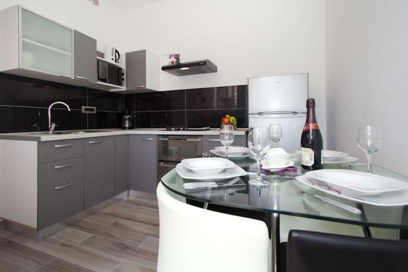 Apartment Radiant Orchid بوريتش المظهر الخارجي الصورة